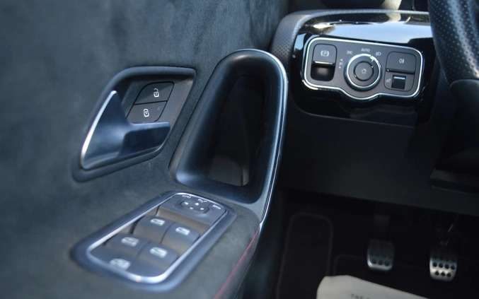 Mercedes-Benz Klasa A cena 86900 przebieg: 93655, rok produkcji 2020 z Koprzywnica małe 254